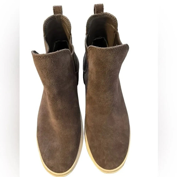 UGG Mauna Sneaker Boot‎ Size 5 NWOT - Picture 1 of 6